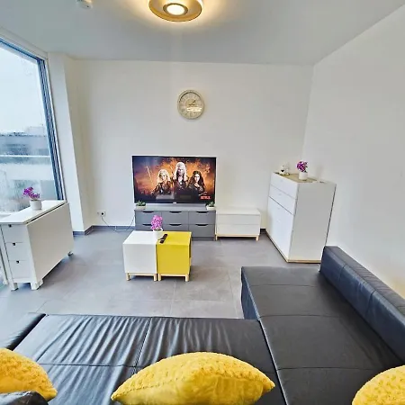 Lejlighed Stylish Penthouse Retreat With Terrace & Parking *
