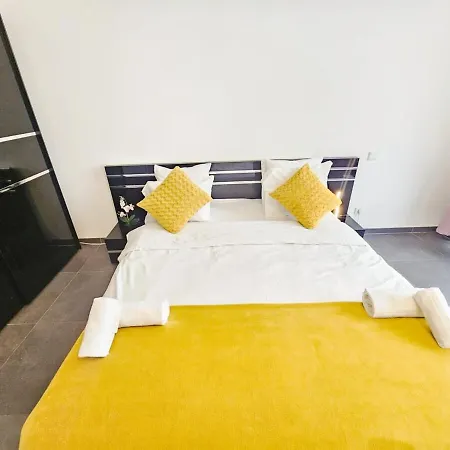 아파트 Stylish Penthouse Retreat With Terrace & Parking 룩셈부르크
