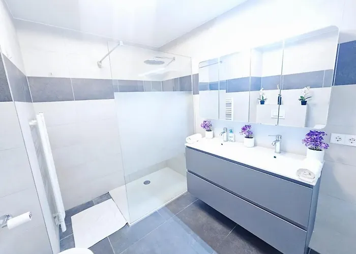 Stylish Penthouse Retreat With Terrace & Parking * لوكسمبورغ